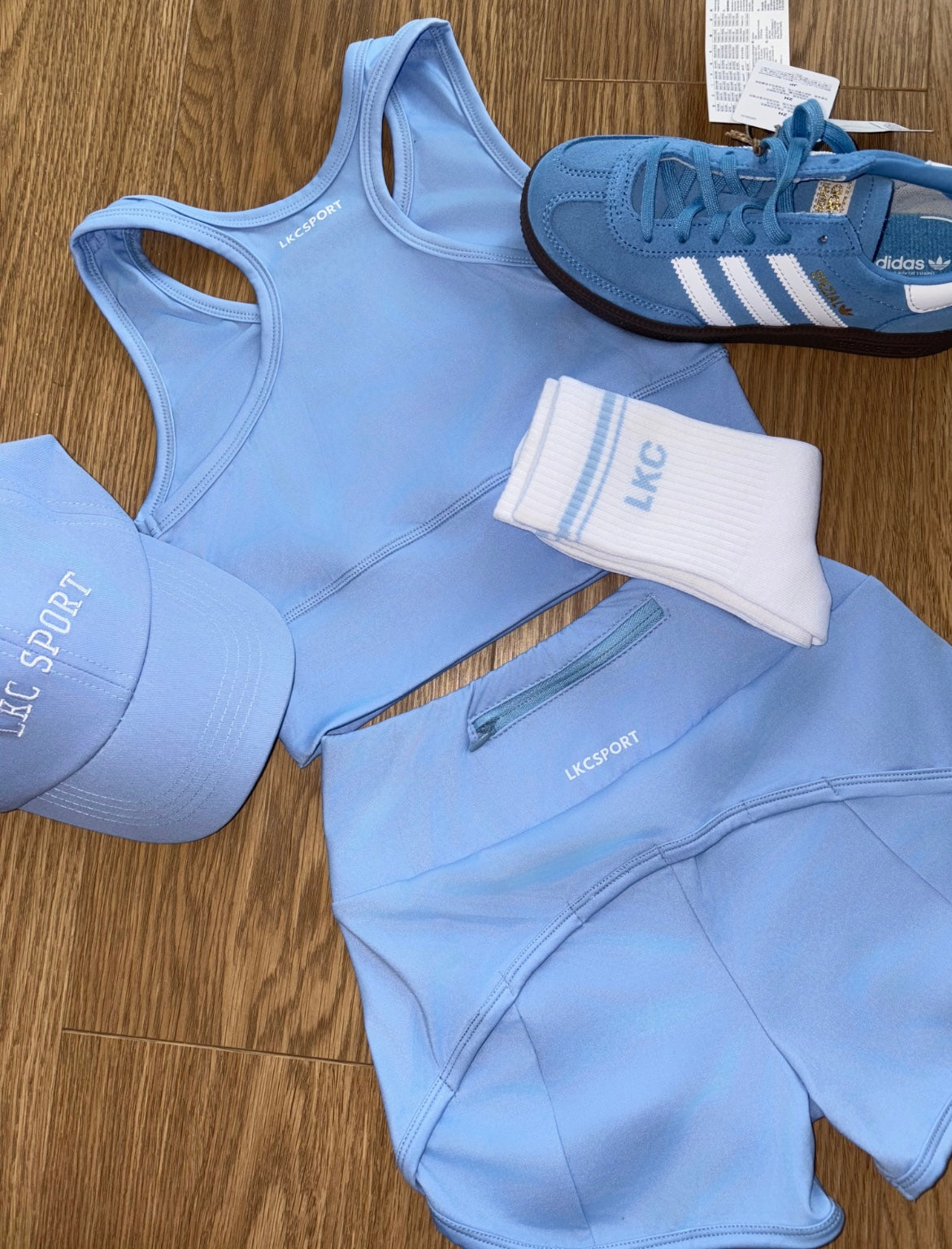 Blue skies cropped set