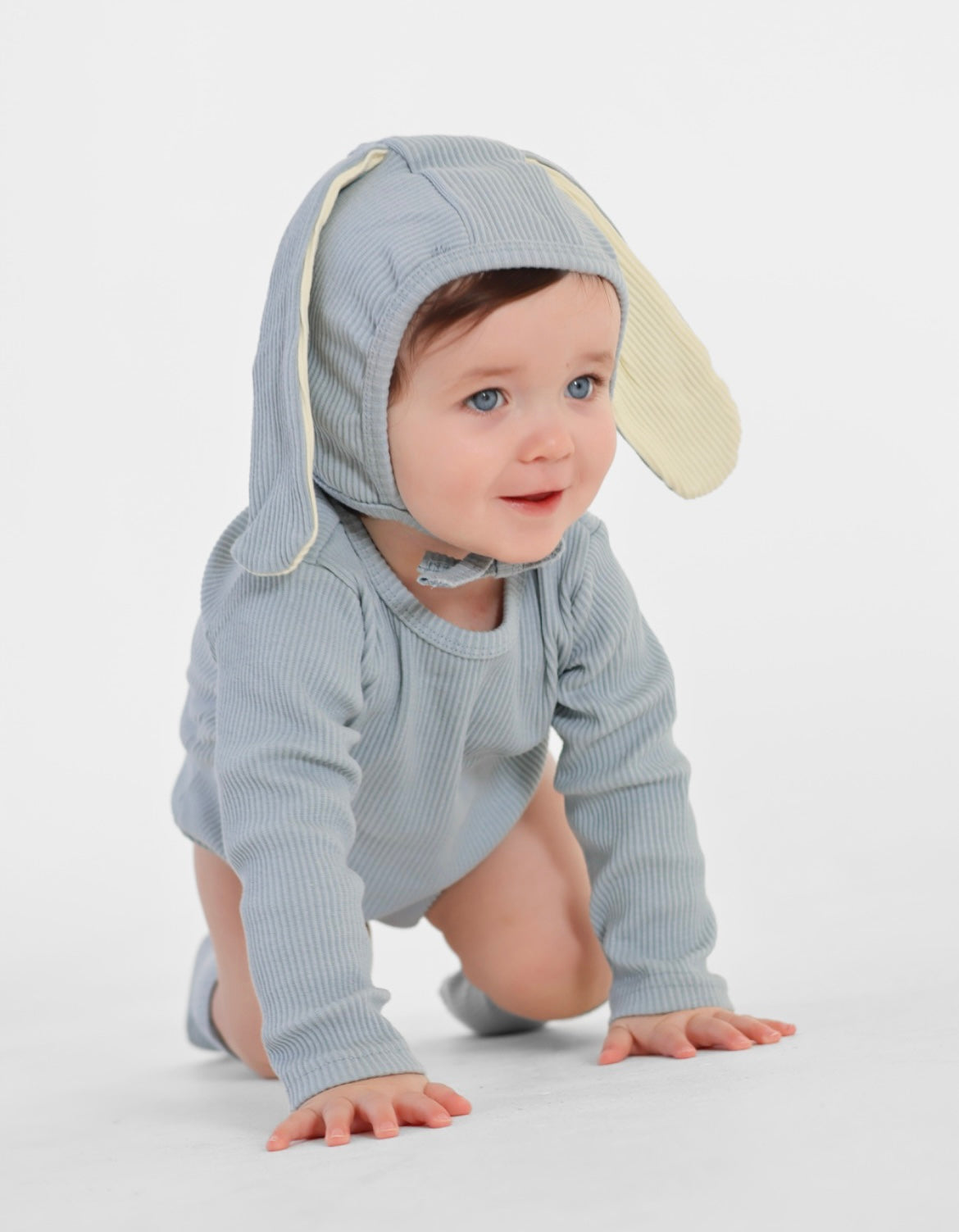 Blue 3 piece bunny set